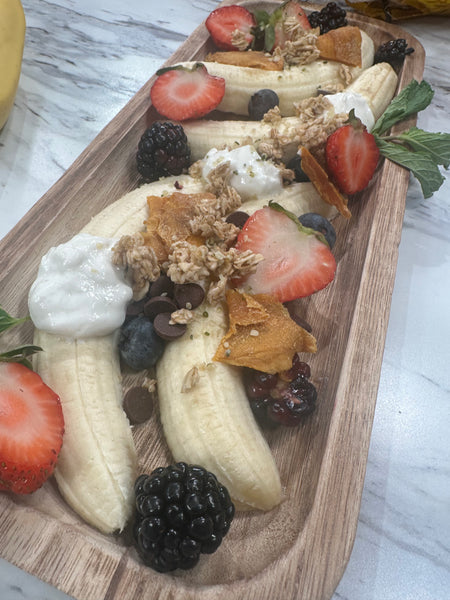 Chocolate Berry Breakfast Banana Splits