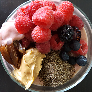 Almond Butter & Raspberry Smoothie Bowl